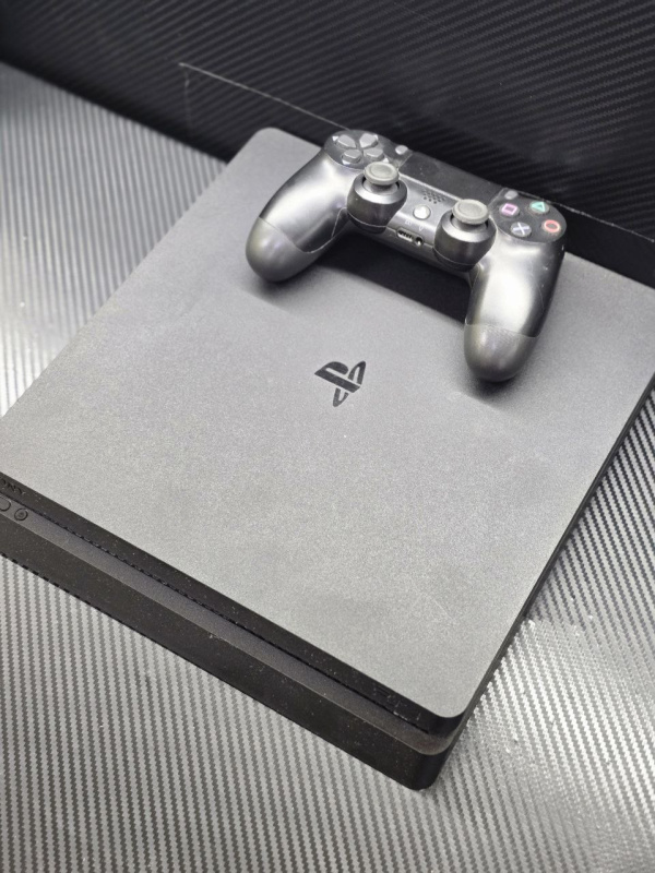 Игровая приставка Sony ps 4 slim