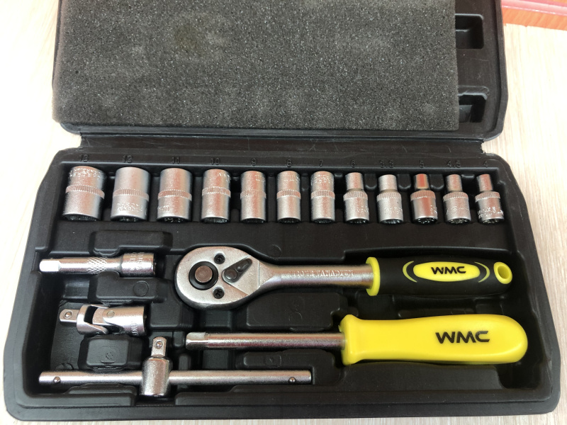 17 tools. Набор Top Tools 17b716. Бита JTC auto Tools 17s4510c. На 17 инструмент. Нож Top Tools 17b518.
