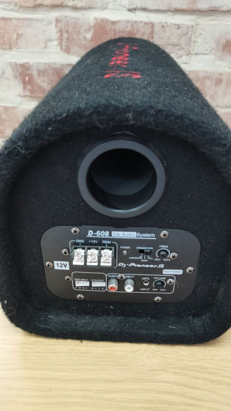 Авто сабвуфер  Сабвуфер автомобильный DJPioneerIS AO608D