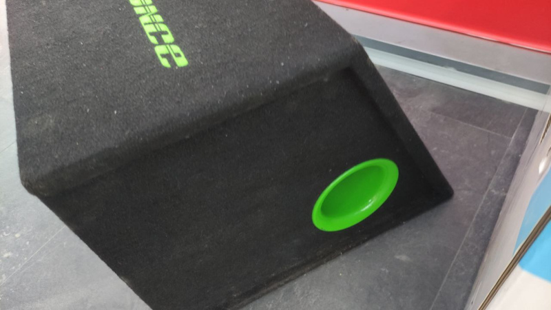 Авто сабвуфер Machete lite с усилителем в коробе