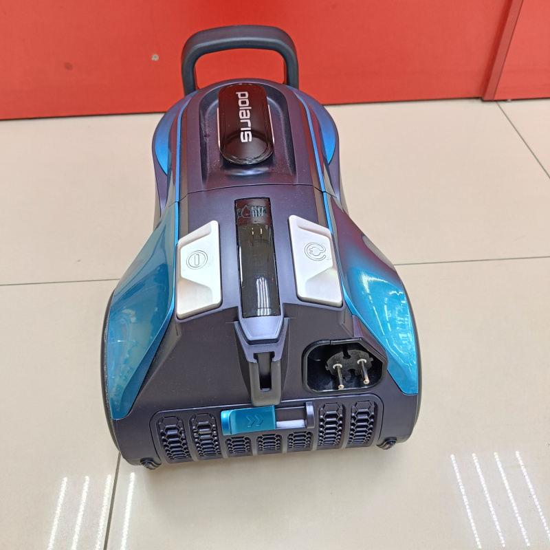Пылесос Polaris PVC 2004Ri