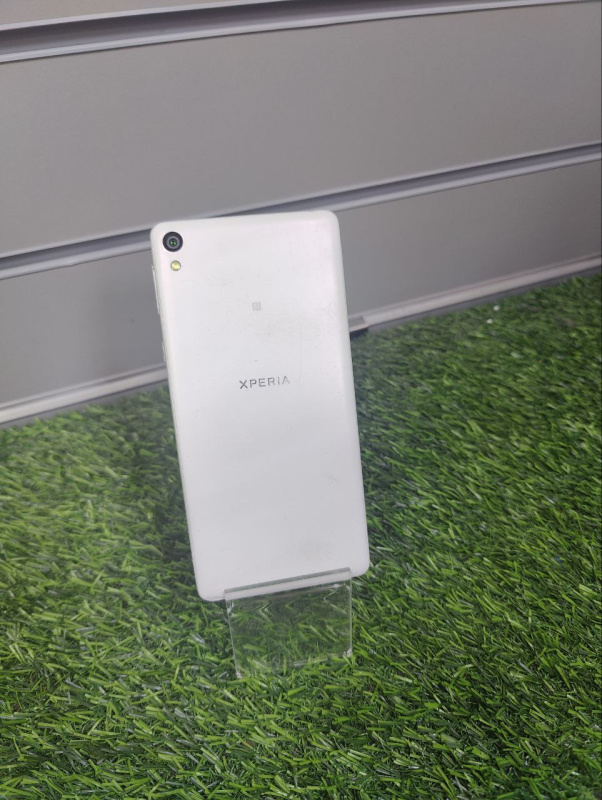 Мобильный телефон Sony Xperia E5