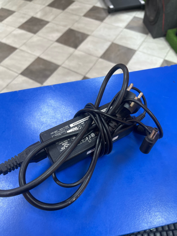 Сетевой фильтр ASUS зарядное устройство 19V