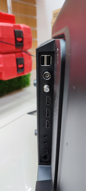 Телевизор DEXP 24HEY1