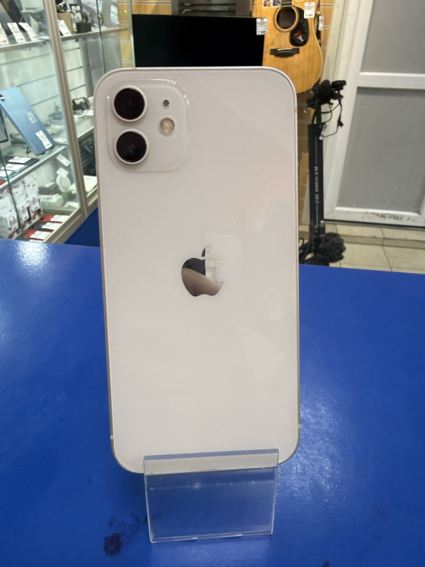 Мобильный телефон Apple iPhone 12