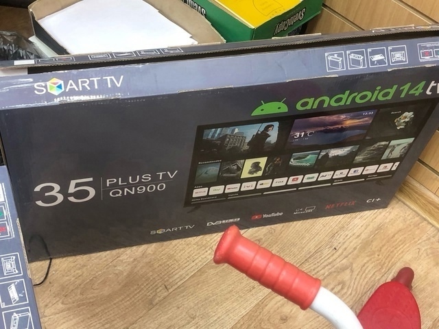 Телевизор Smart TV 35 Plus TV QN900