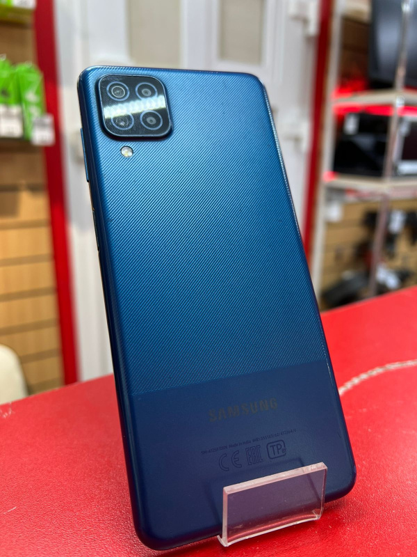 Мобильный телефон Samsung Galaxy A12