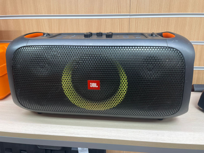 Колонки . JBL PARTYBOX ON-THE-GO