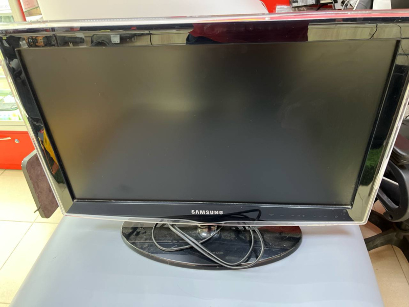 Телевизор Samsung LE22D451