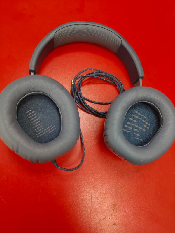 Наушники JBL quantum 100