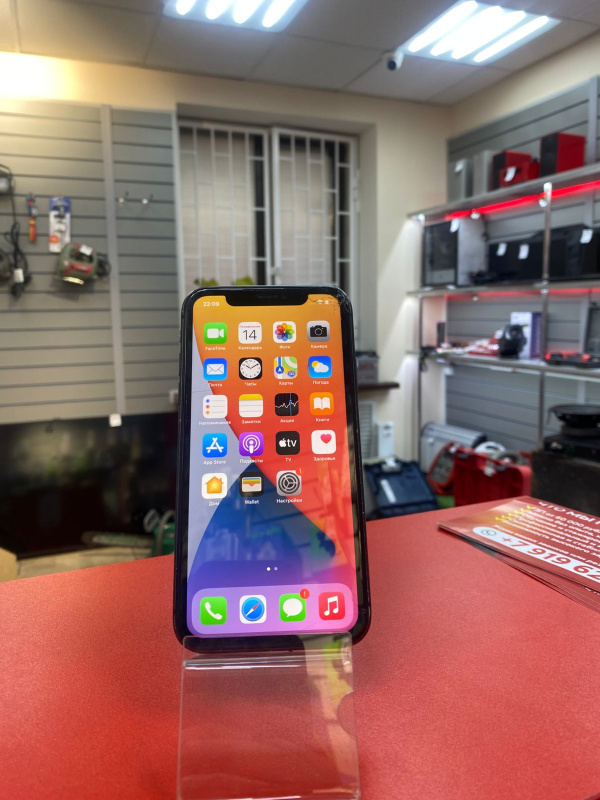 Мобильный телефон Apple iPhone 11