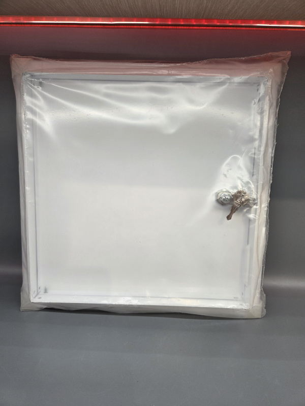 ЛЮК МЕТАЛЛИЧЕСКИЙ  С ЗАМКОМ