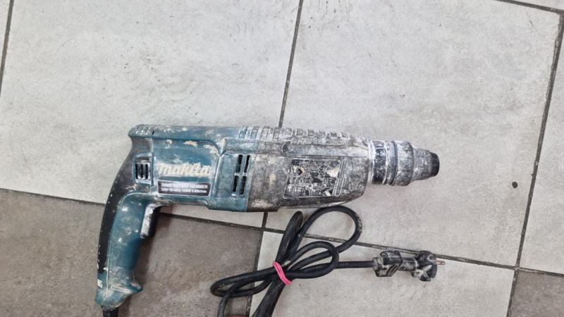 Перфоратор Makita 2470