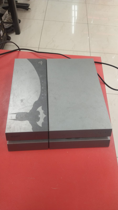 Игровая приставка Sony PS4