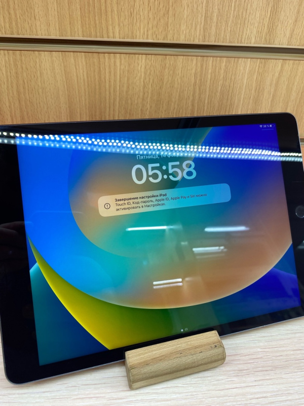 Планшет Apple iPad (9-го поколения) (2021)