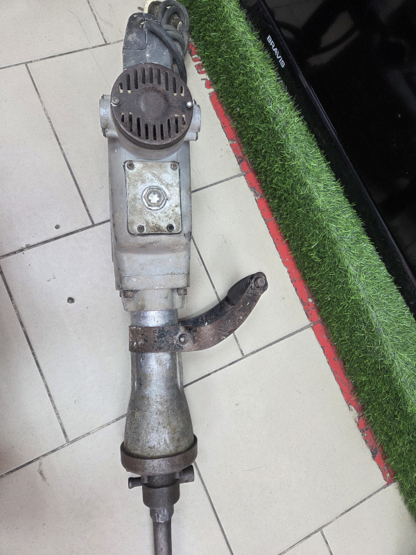 Отбойный молоток P.I.T. GSH65-C3