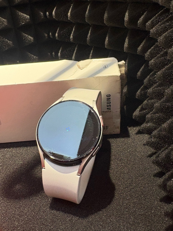 Часы смарт Samsung GALAXY WATCH 4