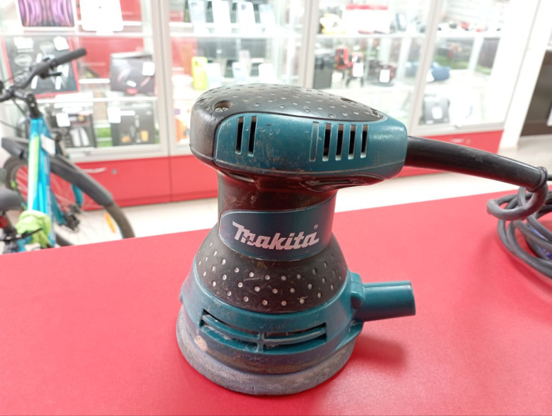 Эксцентриковая шлифмашина Makita  bo5030