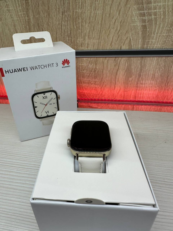 Часы смарт Huawei Watch fit 3
