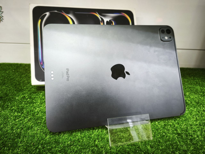 Планшет Apple iPad Pro 11 (5-го поколения) (2024)