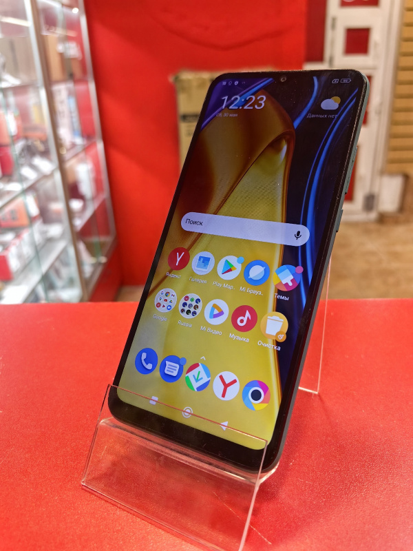 Мобильный телефон Xiaomi POCO C40
