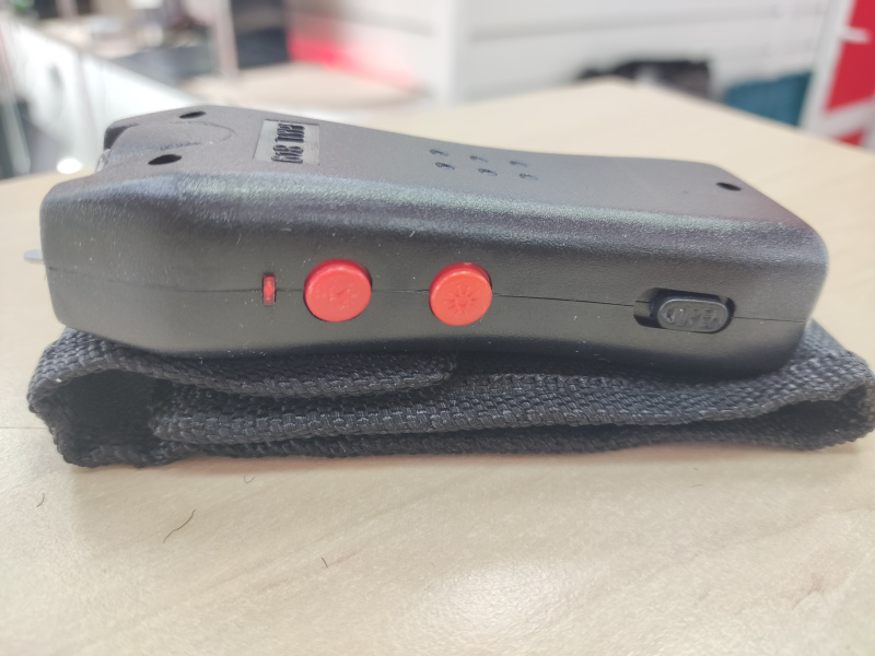 Электрошокер  с фонариком