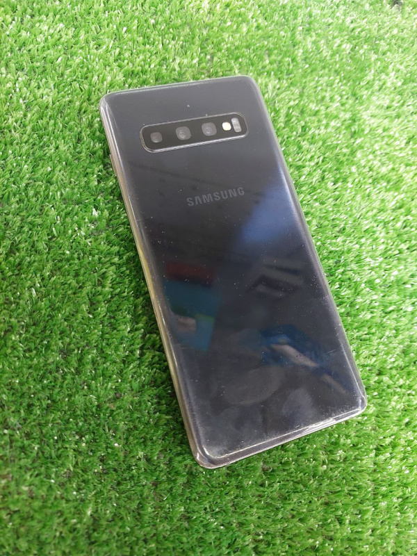 Мобильный телефон Samsung Galaxy S10