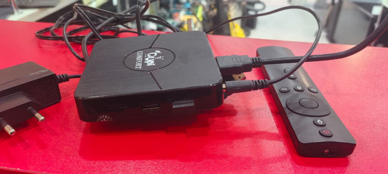 Приставка для ТВ  -