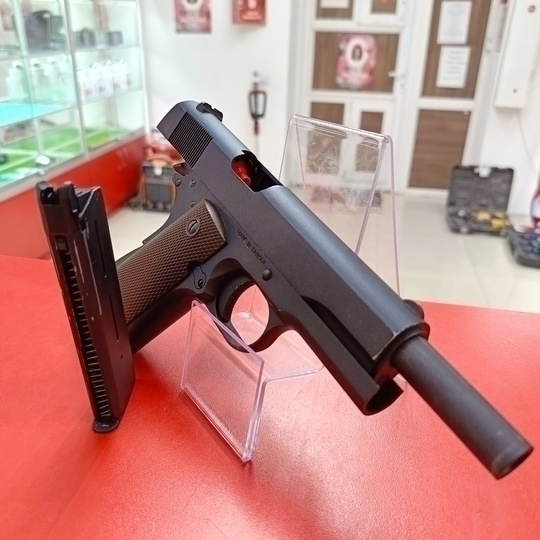 Пневматика  Страйкбольный пистолет KJW Colt