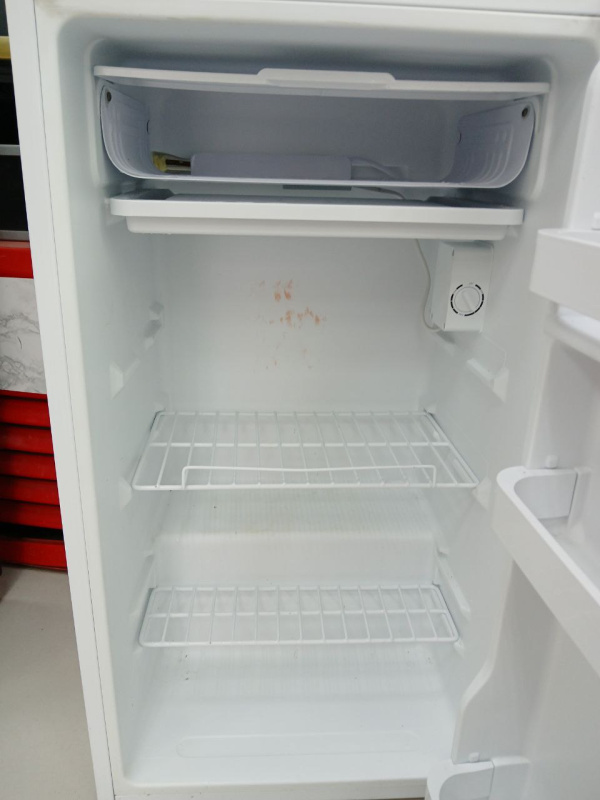 Холодильник DEXP RF-SD090MA/W