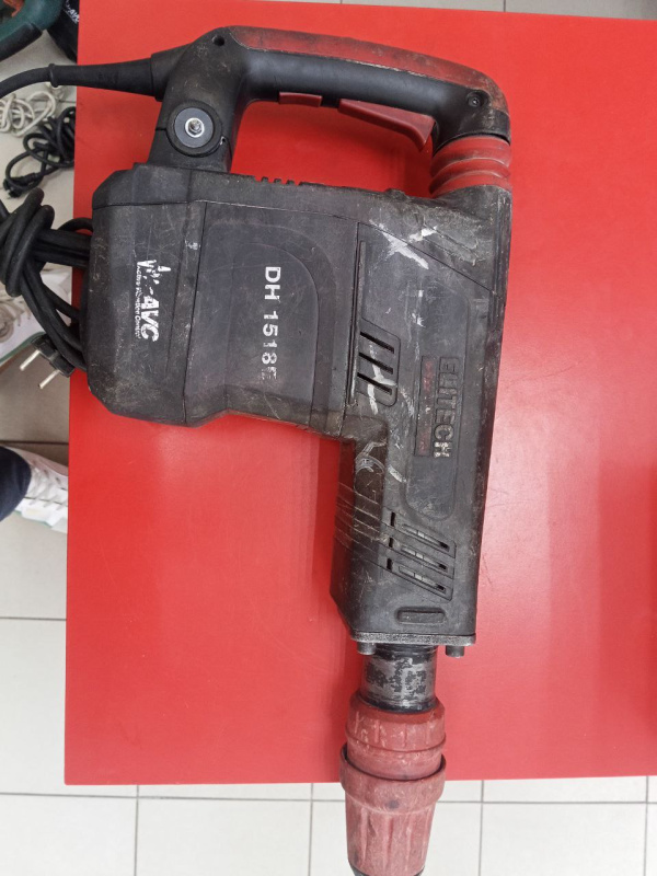 Отбойный молоток Elitech m1517e
