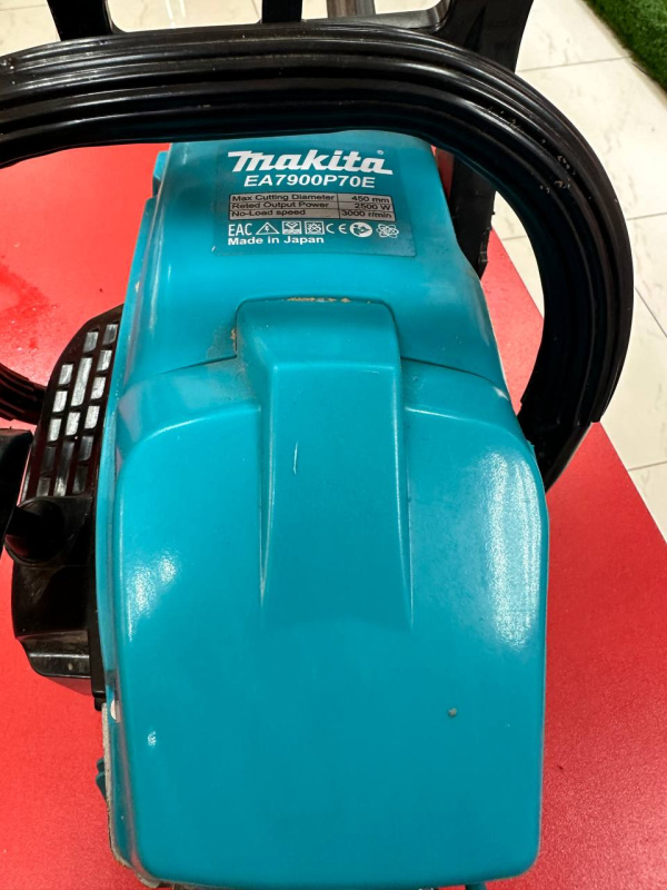 Бензопила Makita EA7900P70E