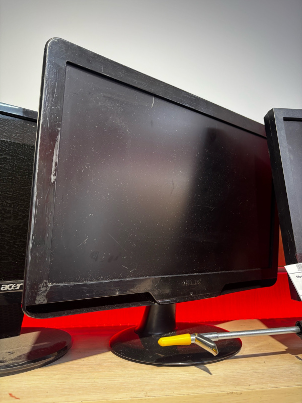 Монитор Philips 192E1