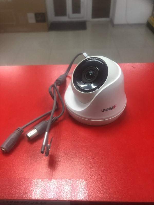 Видеокамера Камера для видеонаблюдения HiWatch DS-T133