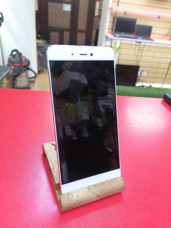 Мобильный телефон Xiaomi Mi 5S