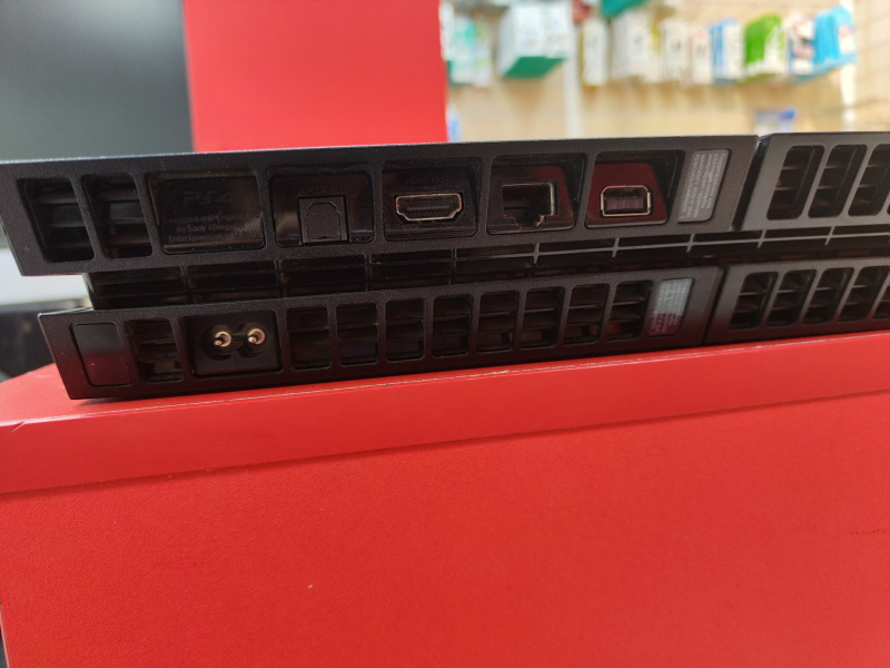 Игровая приставка Sony PS4 fat