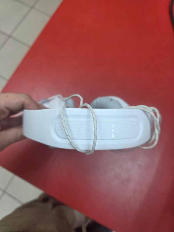 Наушники JBL Quantum 100