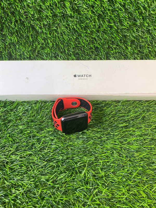 Часы наручные Apple 3