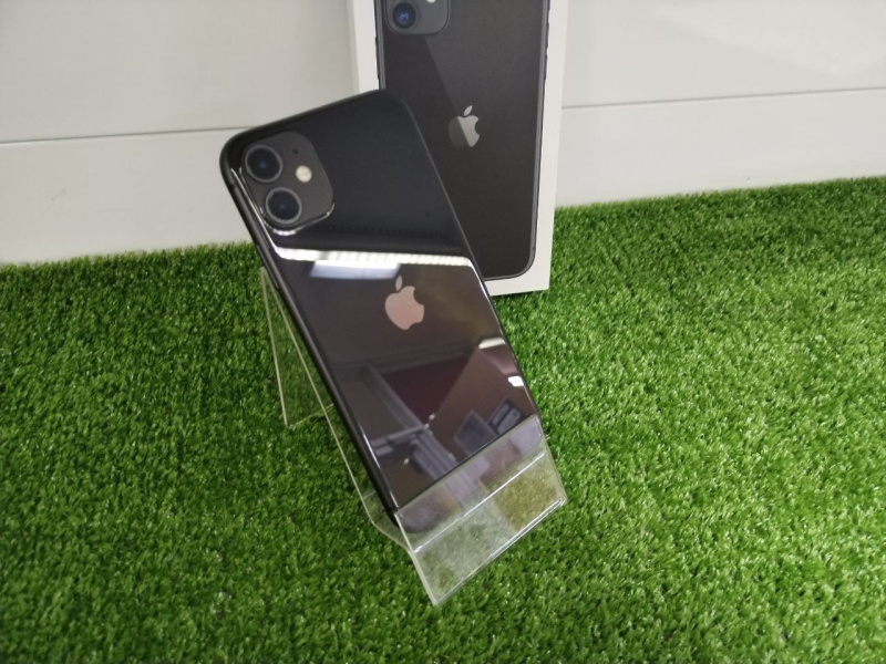 Мобильный телефон Apple iPhone 11