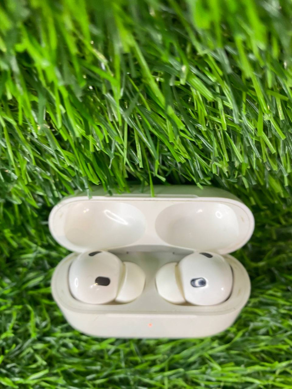 Наушники Apple pro