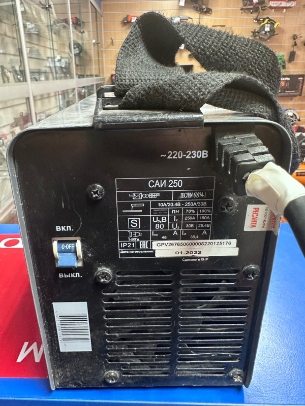 Сварочный аппарат - инвертор ММА Ресанта Саи250