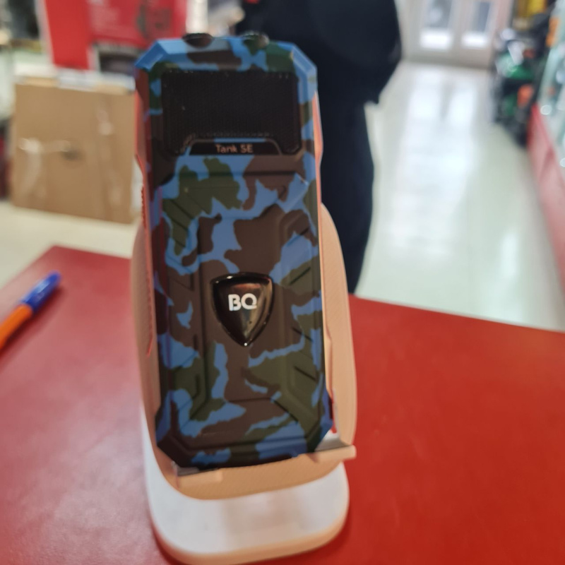 Мобильный телефон BQ 2432 Tank SE