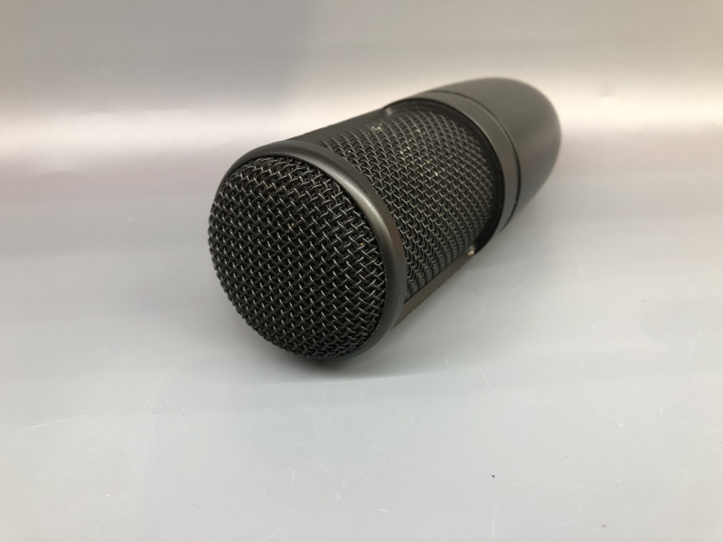 Микрофон  AKG P120