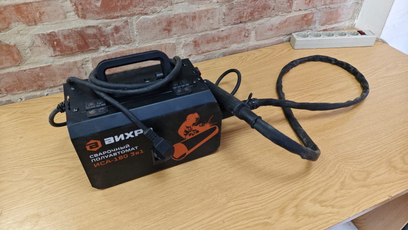 Инверторный полуавтомат (MIG-MAG) ВИХРЬ ИСА-180