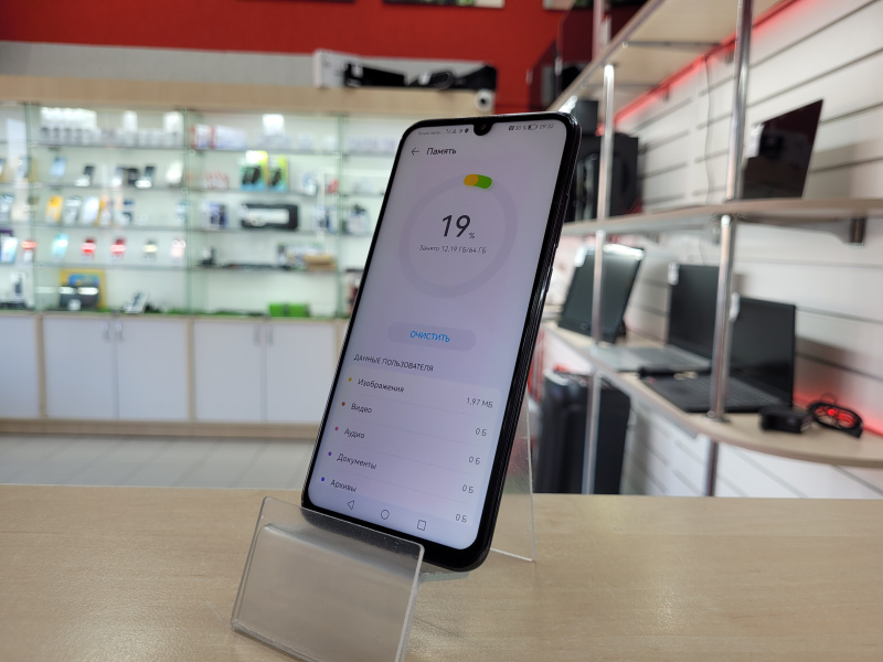 Мобильный телефон Honor 10 Lite