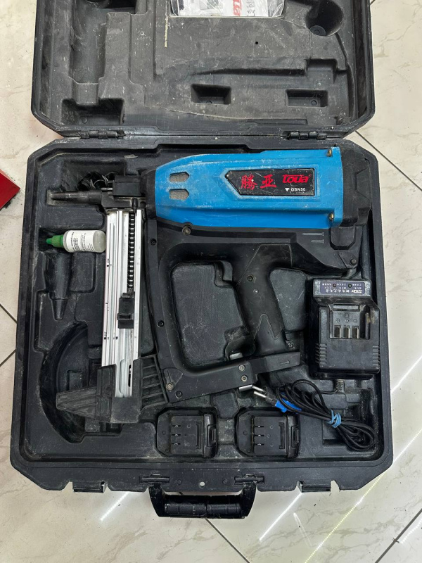 Гвоздескобозабивной пистолет TOUA GSN50