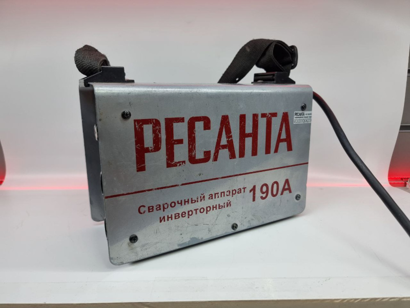 Сварочный аппарат - инвертор ММА Ресанта 190 А