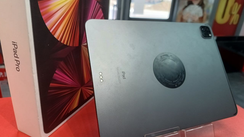 Планшет Apple iPad Pro 11 (3-го поколения) (2021)