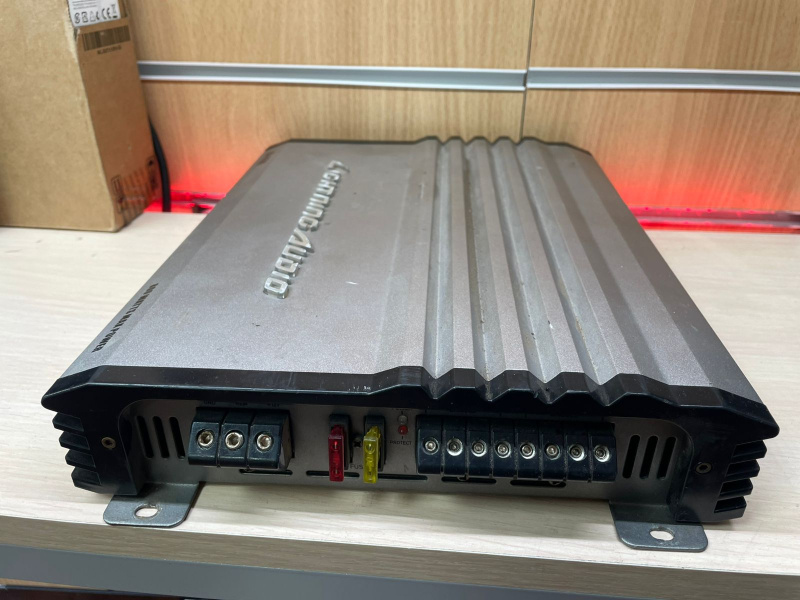 Усилитель Lighting LA-4100