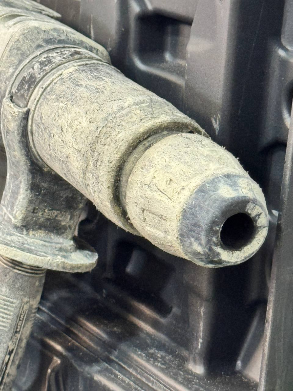 Отбойный молоток Ресанта ом-1600м